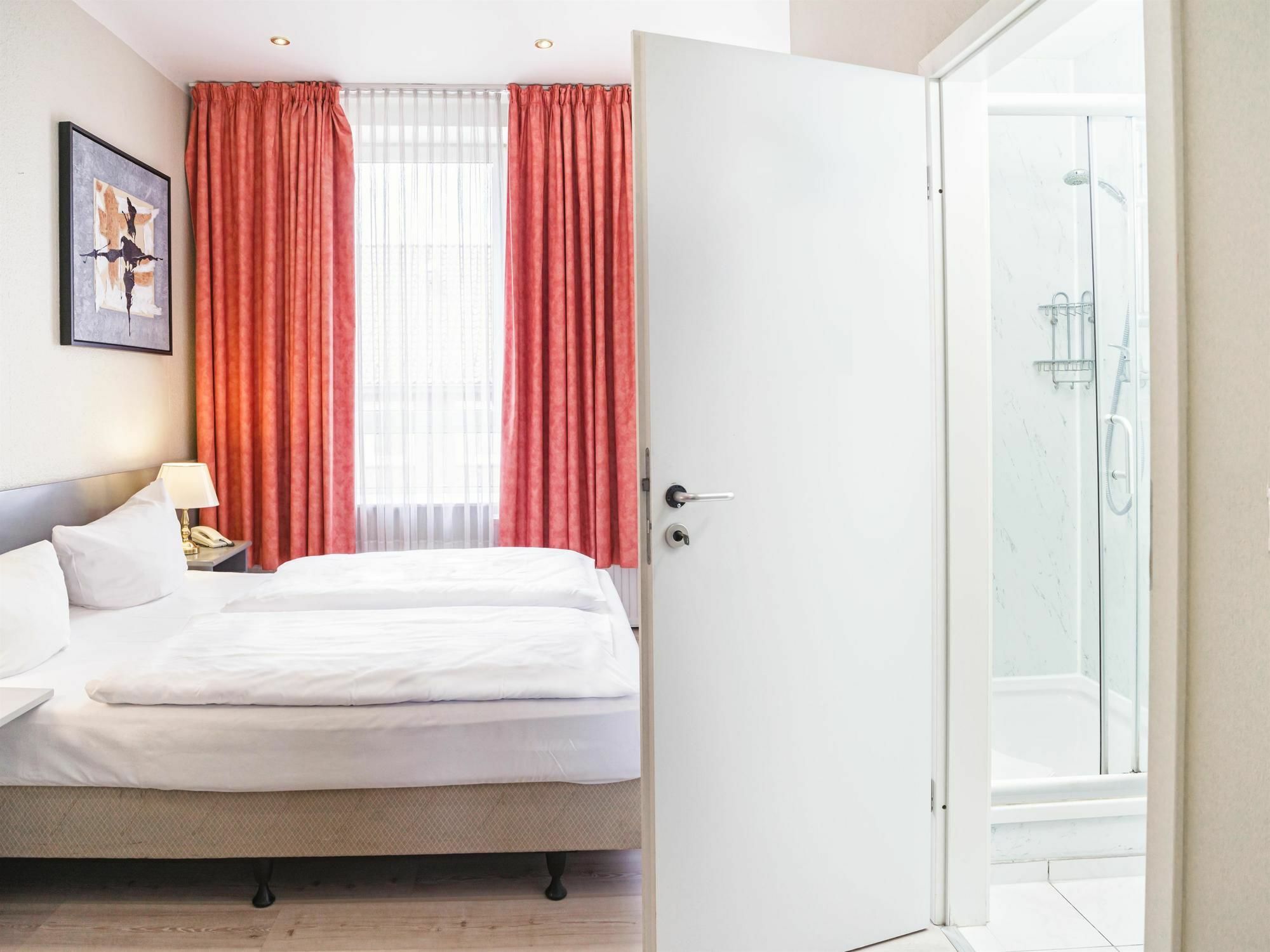 Hotel City Kiel By Premiere Classe Bagian luar foto